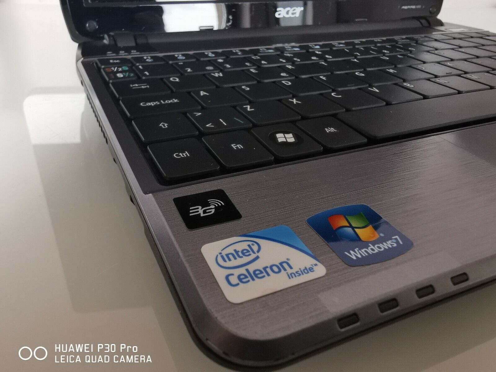 Acer Aspire One 752 Celeron 743 3GB 250GB WebCam HDMI LAN Windows 7 3x USB 2.0