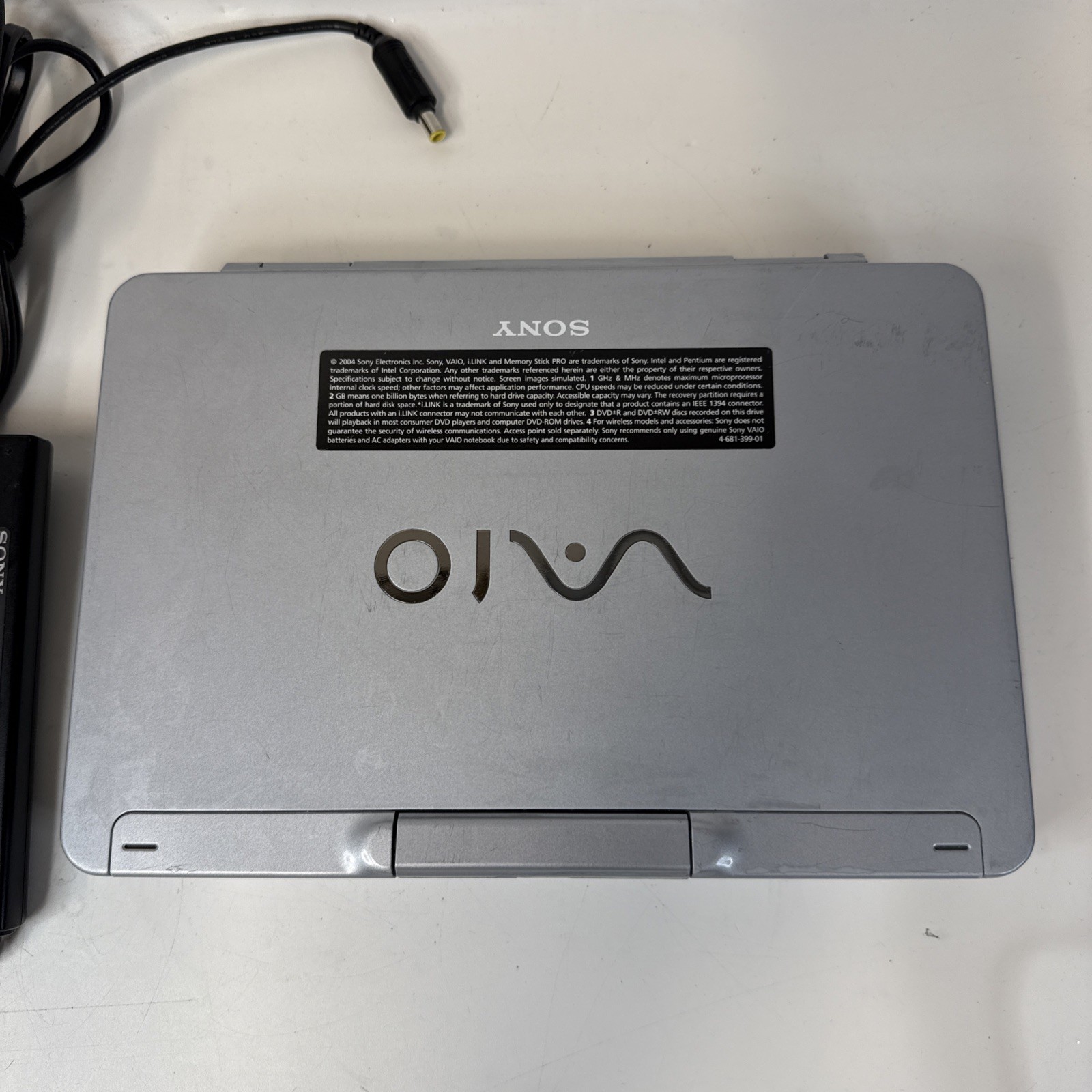 Sony VAIO PCG-TR3A 10.5″ Pentium M 1GHz 512 Ram 40GB Windows XP Rare Collector