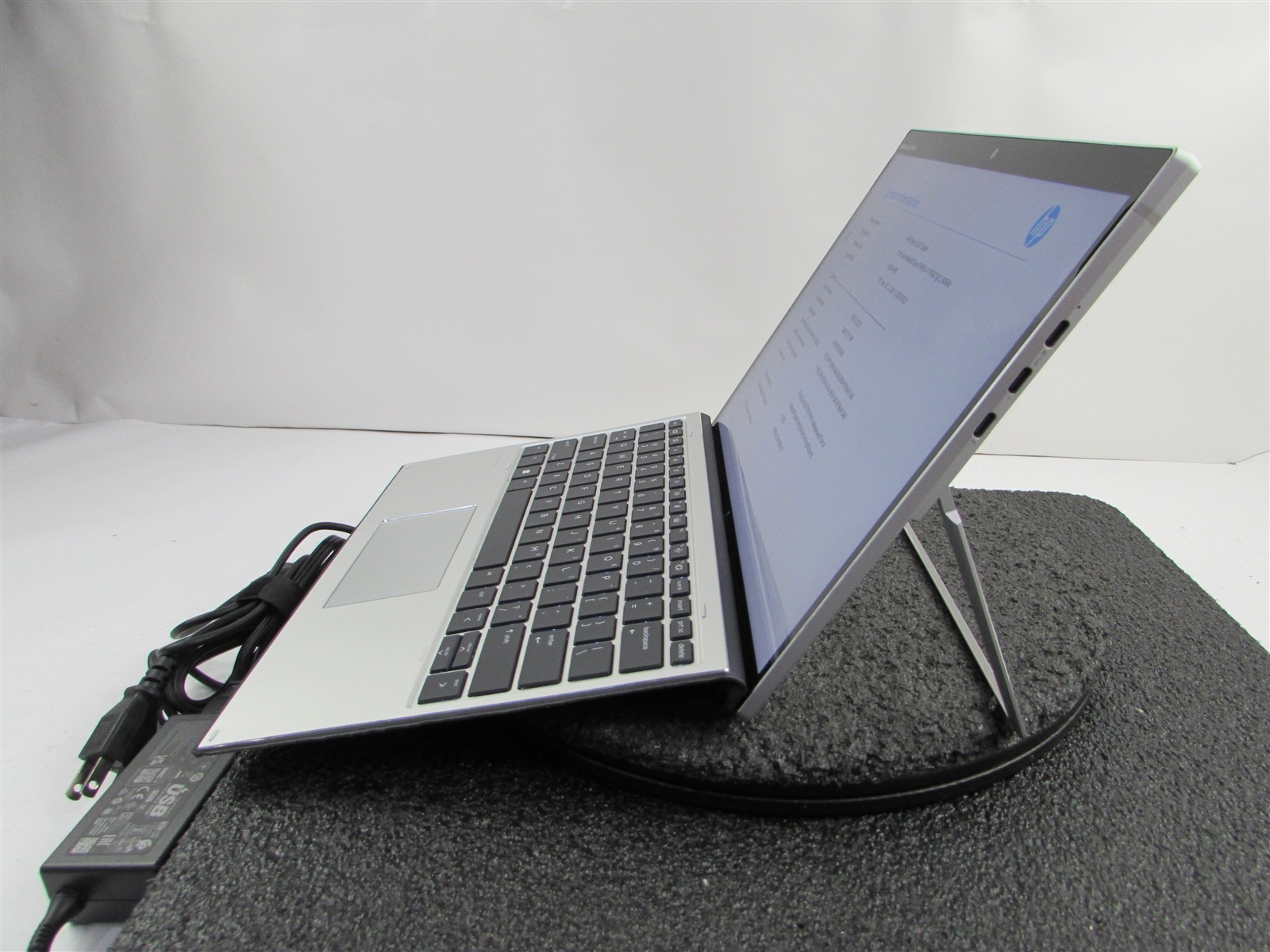 HP ELITE X2 (G8) 2IN1 TOUCHSCREEN 3k CORE I7-1185G7 512GB SSD 16GB RAM WIN 11