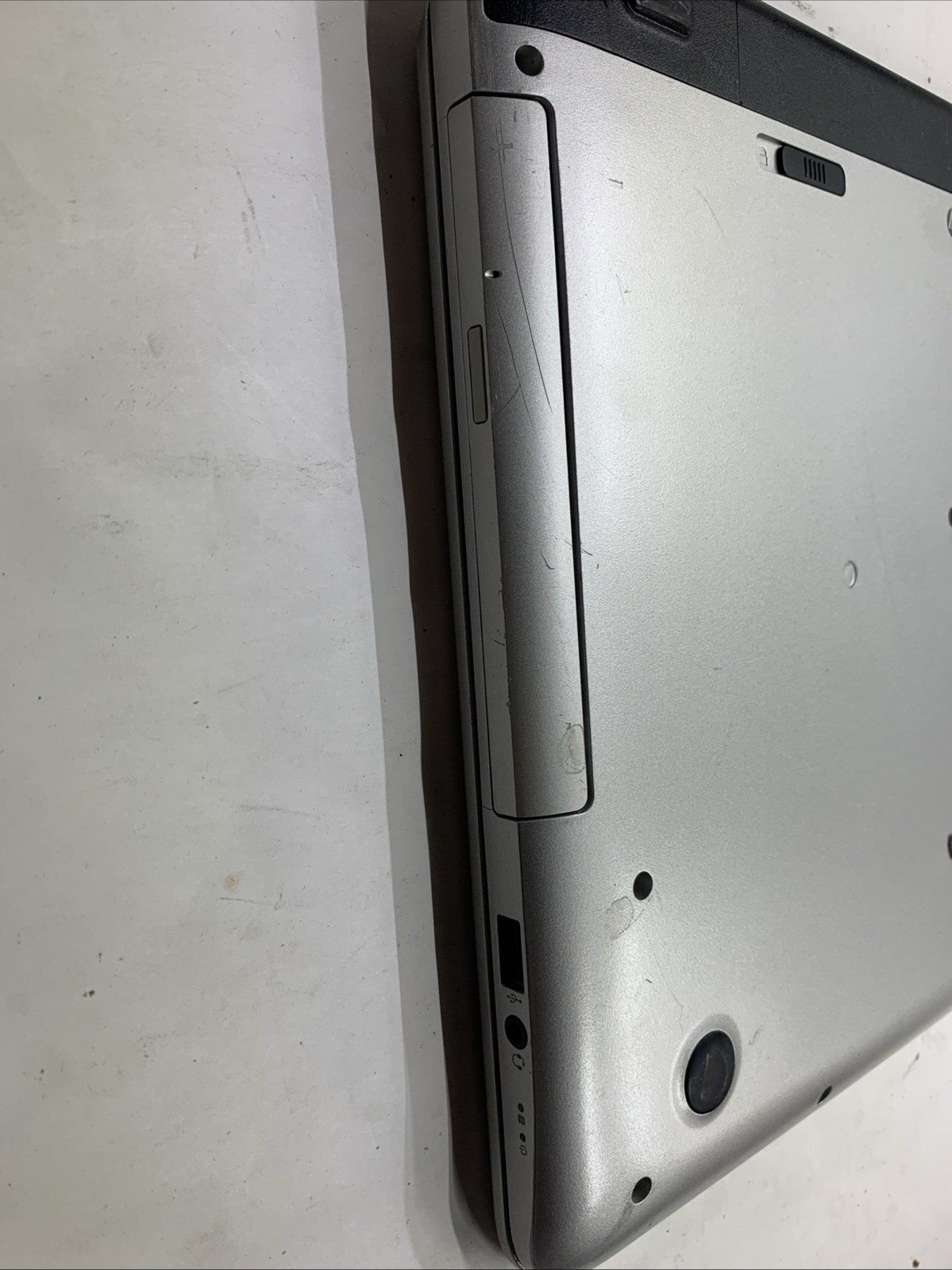 HP Pavilion 17 i7-4510U@2.0GHz 6GB RAM 750GB HDD Win11 Beats Audio