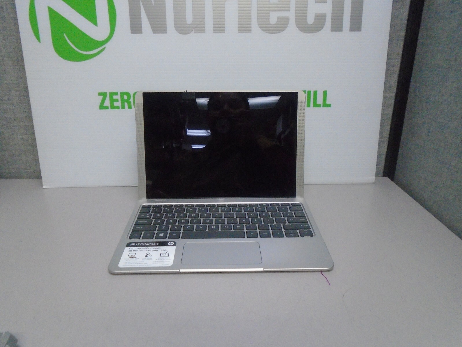 HP x2 10 10.1″ Intel Atom X5-Z8350 1.44GHz 4GB/64GB eMMC Linux Laptop NO AC