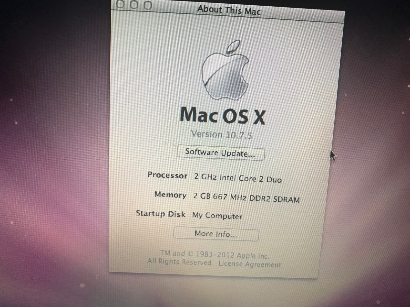 Apple MacBook A1181 2.0 GHz 2GB RAM 80 GB HDD OSx 10.7. No Charger Or Battery