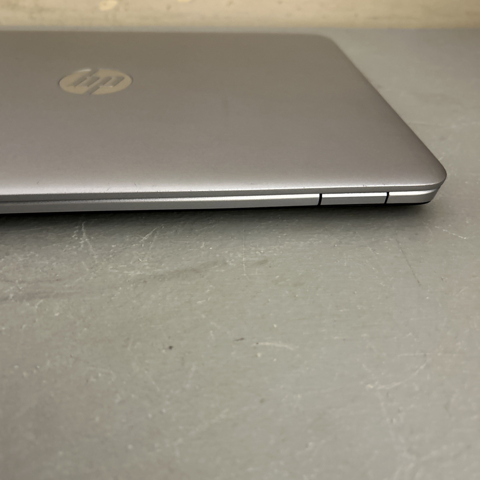 HP EliteBook 840 G4 14″ Core i5 8GB RAM, 256 GB SSD Window 11