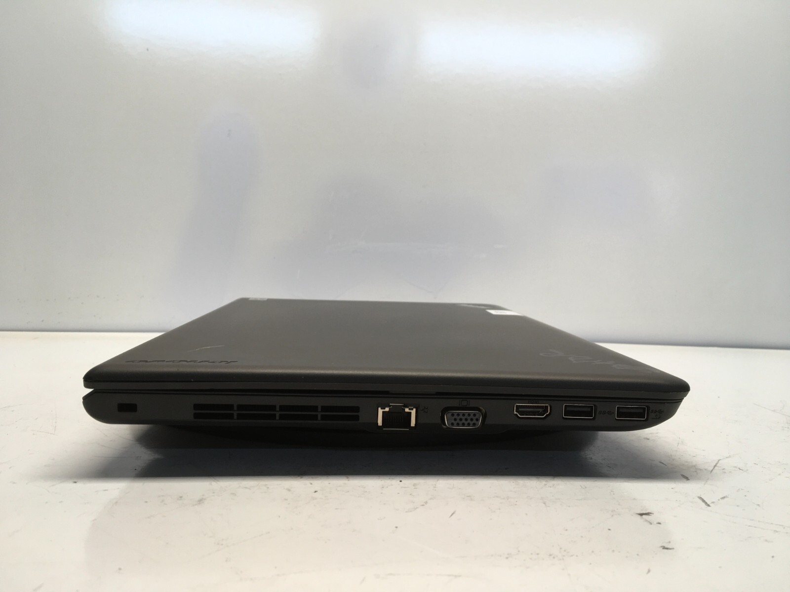 Lenovo ThinkPad E550 Intel i3-4005U 1.7GHz 4 GB NO HDD