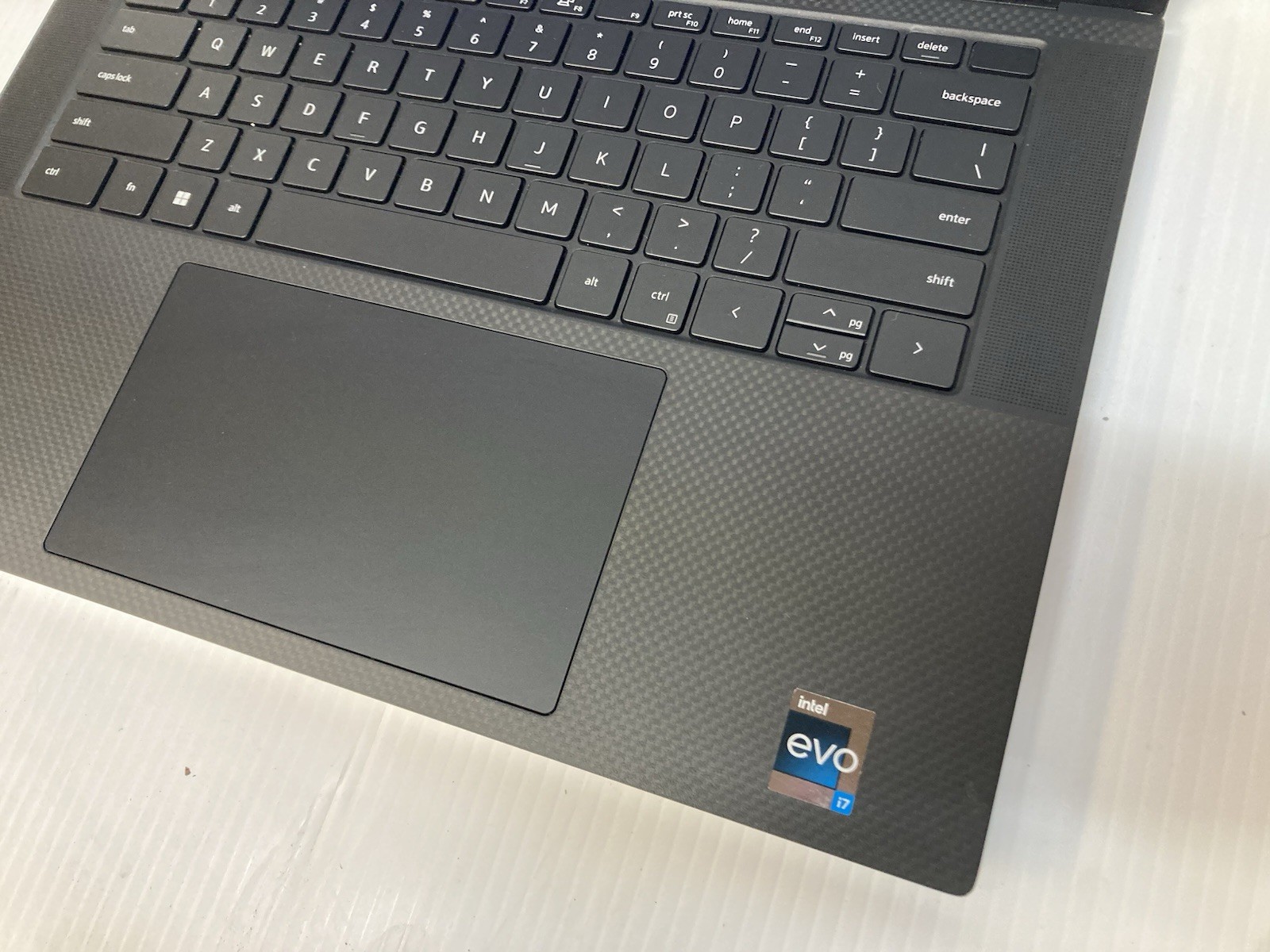 Dell XPS 15 9530 i7-13700H | 16GB | 1TB SSD | Intel Arc A370M-BAD TRACKPAD- READ