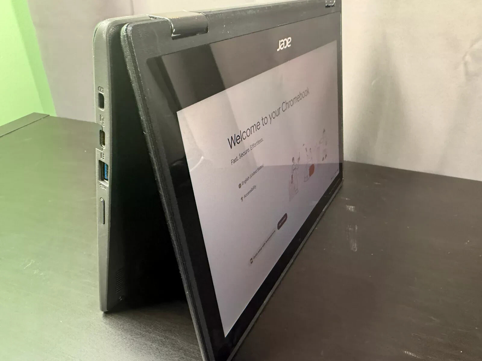 Acer Chromebook Spin 511 R752T 11.6″ Touch 2in1, 4GB, 32GB SSD *Screen Bubbles*