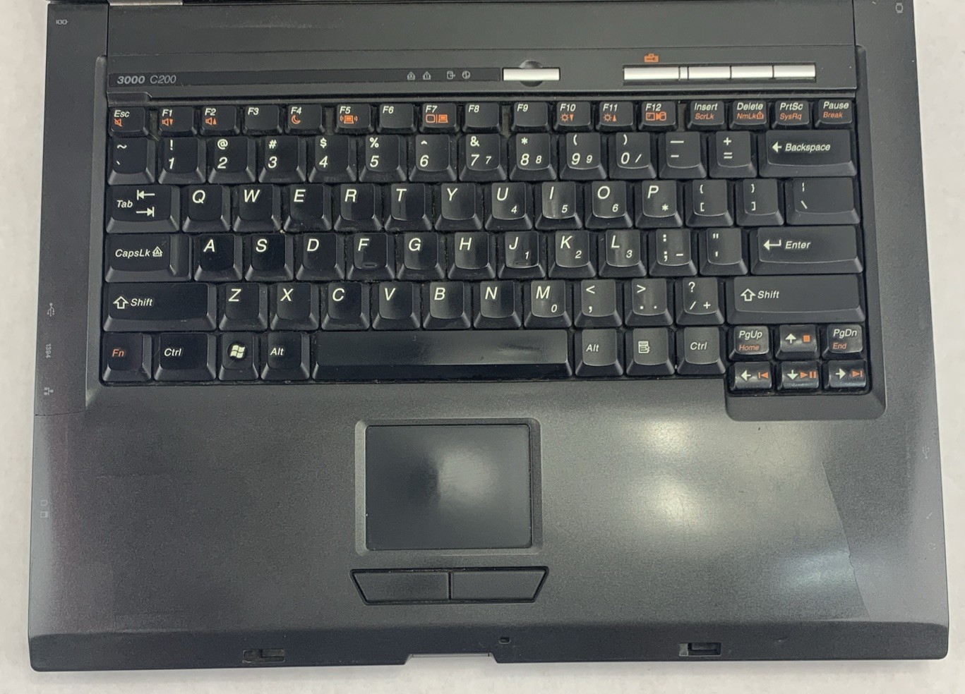 Lenovo 3000 C200 Genuine Intel 1.60GHz 2GB RAM 15″ No Battery No HDD No OS