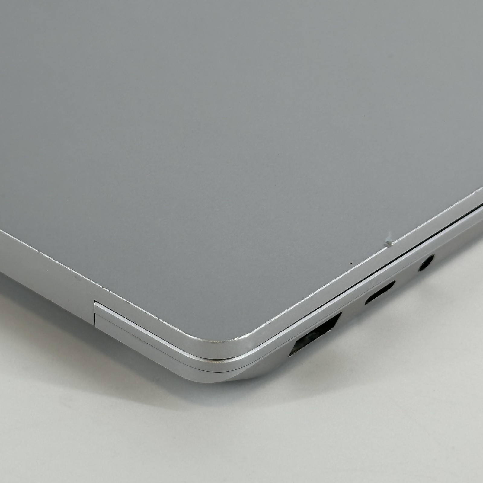 Microsoft Surface Laptop 4 15 QHD+ TOUCH i7-1185G7 3.00GHz 16GB 512GB Very Good