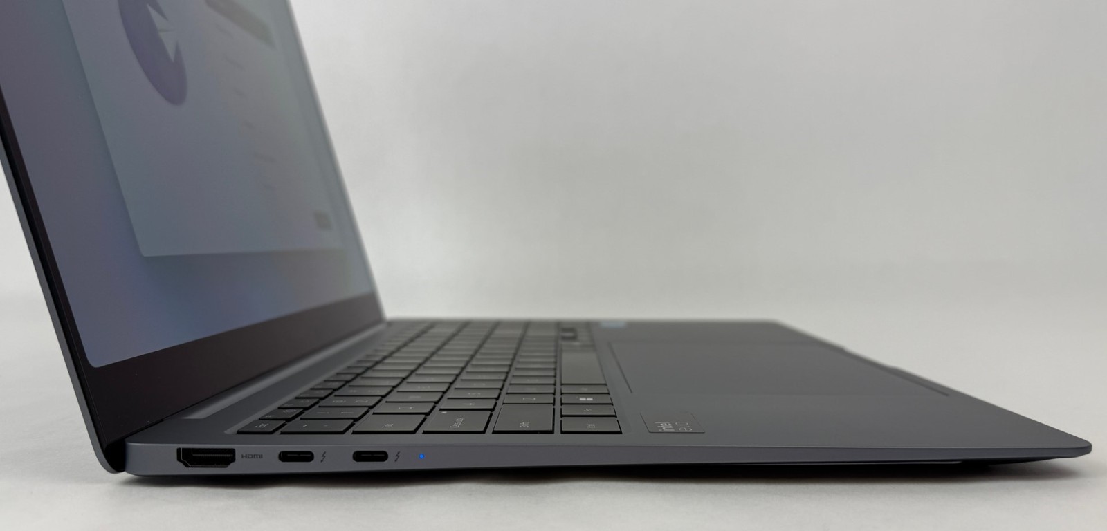 Samsung NP960XGK 16″ 2880×1800 Touch Ultra 7-155H 32GB 1TB SSD W11H Laptop
