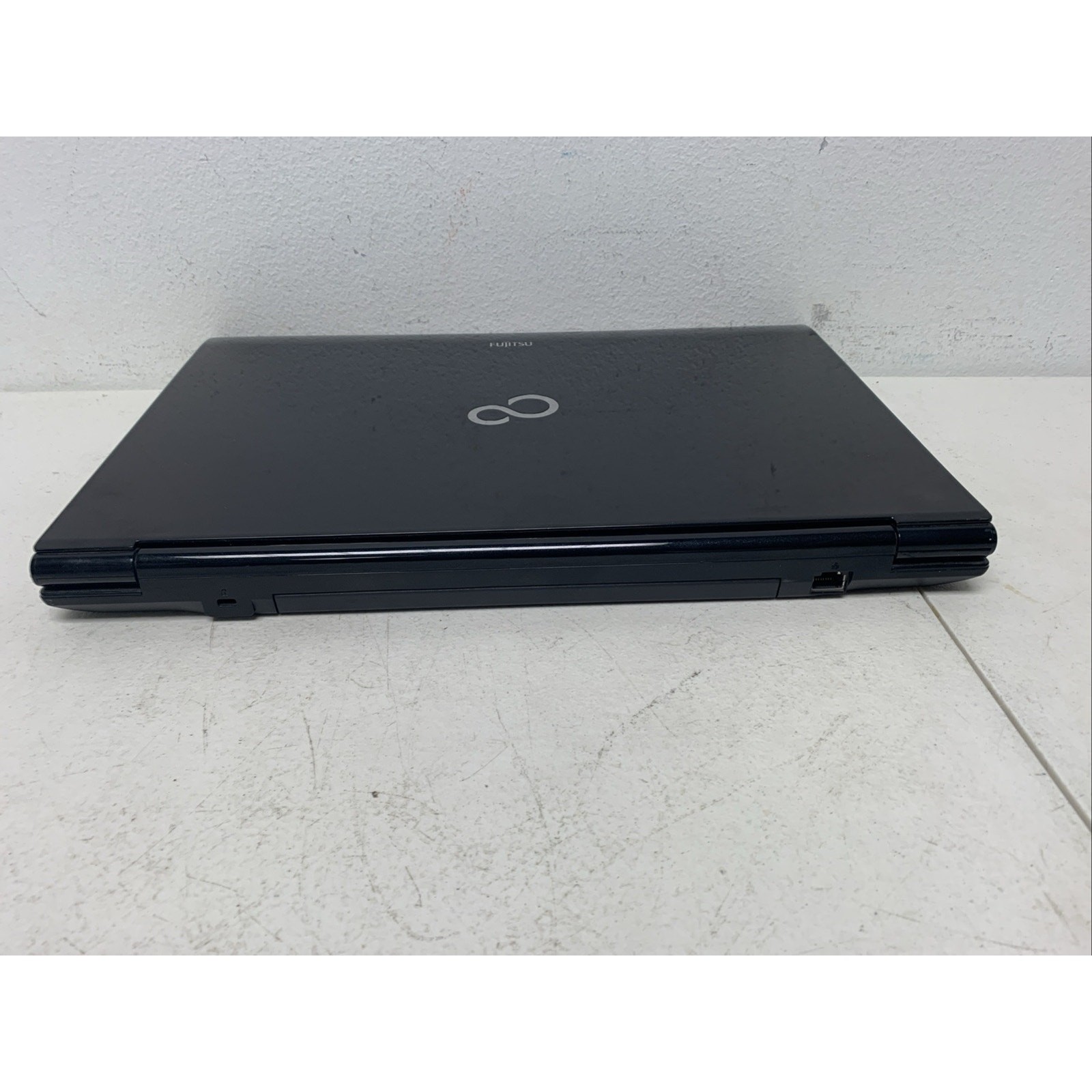 Fujitsu LIFEBOOK AH562 /i5-3230M 8GB RAM 1TB HHD WIND 10 Touch Screen