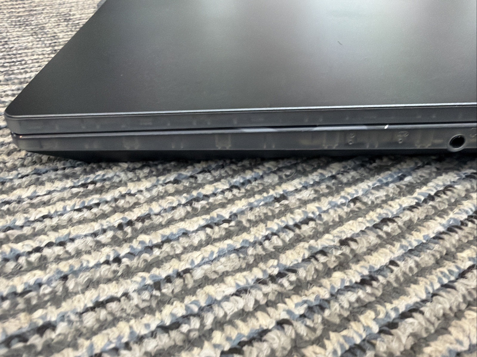 MSI Cyborg A17 AI B2HWEKG-021US 17.3″ Ryzen 7 RTX 5050 16GB 1TB Laptop