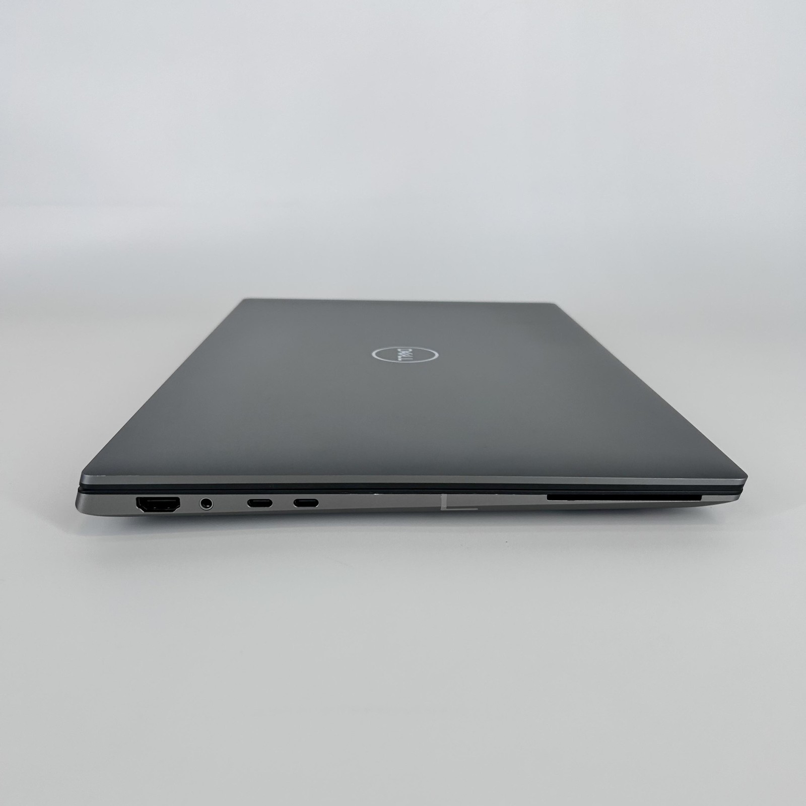 Dell Precision 5680 16 FHD 2.6 GHz i9-13900H 32GB 1TB SSD RTX 2000 Ada Very Good