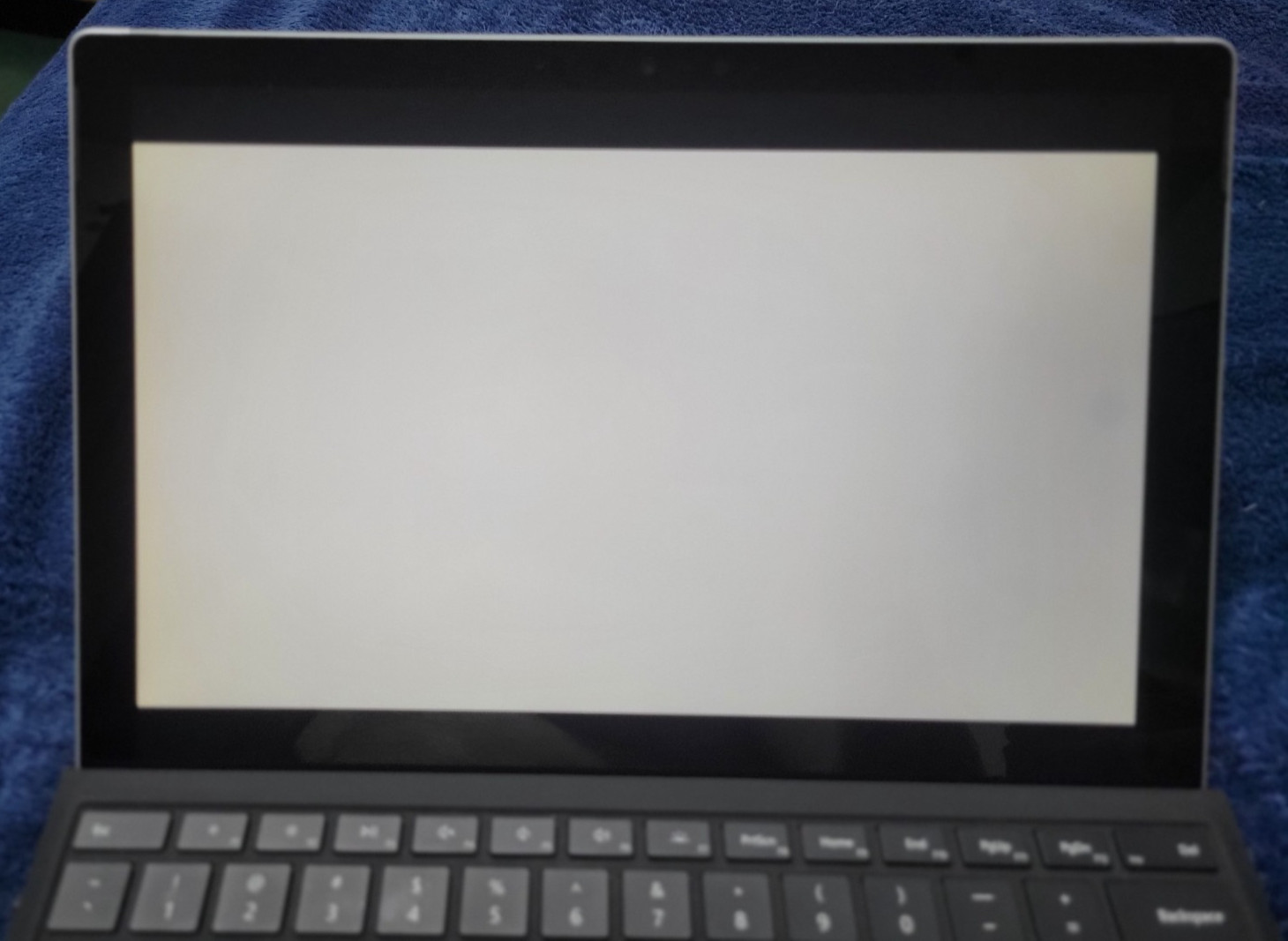 Microsoft Surface Pro 7 Laptop Intel i5-1035G4 8GB RAM 256GB NVMe Win 11 Pro
