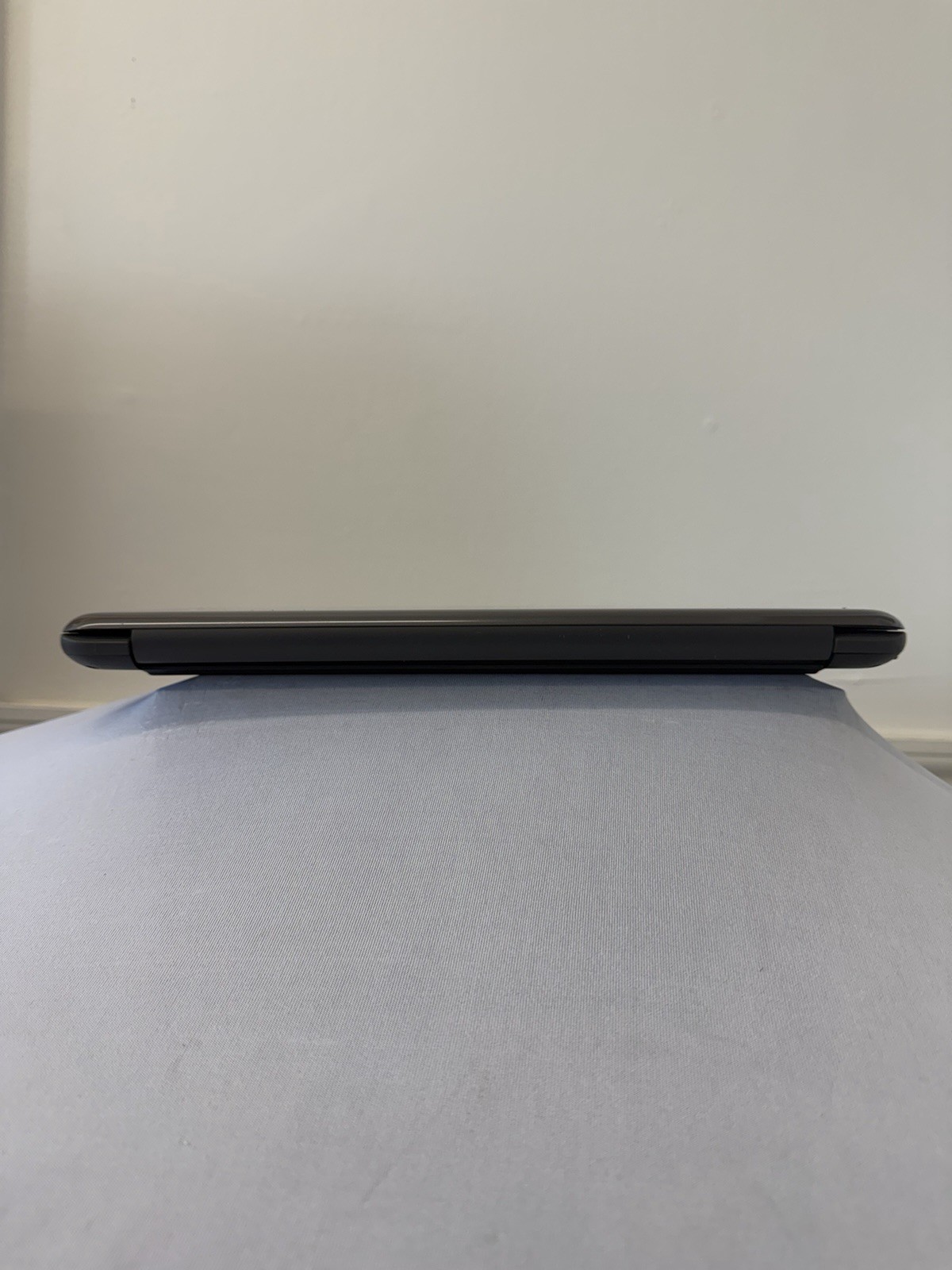 Dell Latitude 3380 Laptop – Good Screen – Intel i3-6006U – RAM 4 GB – Read Des