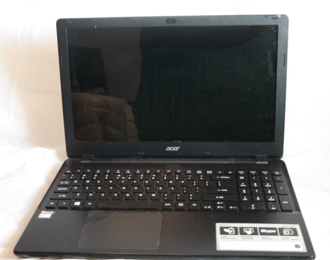 Acer Aspire Notebook E15 4GB RAM 1TB HDD AMD E2 no power, broke mouse pad-parts