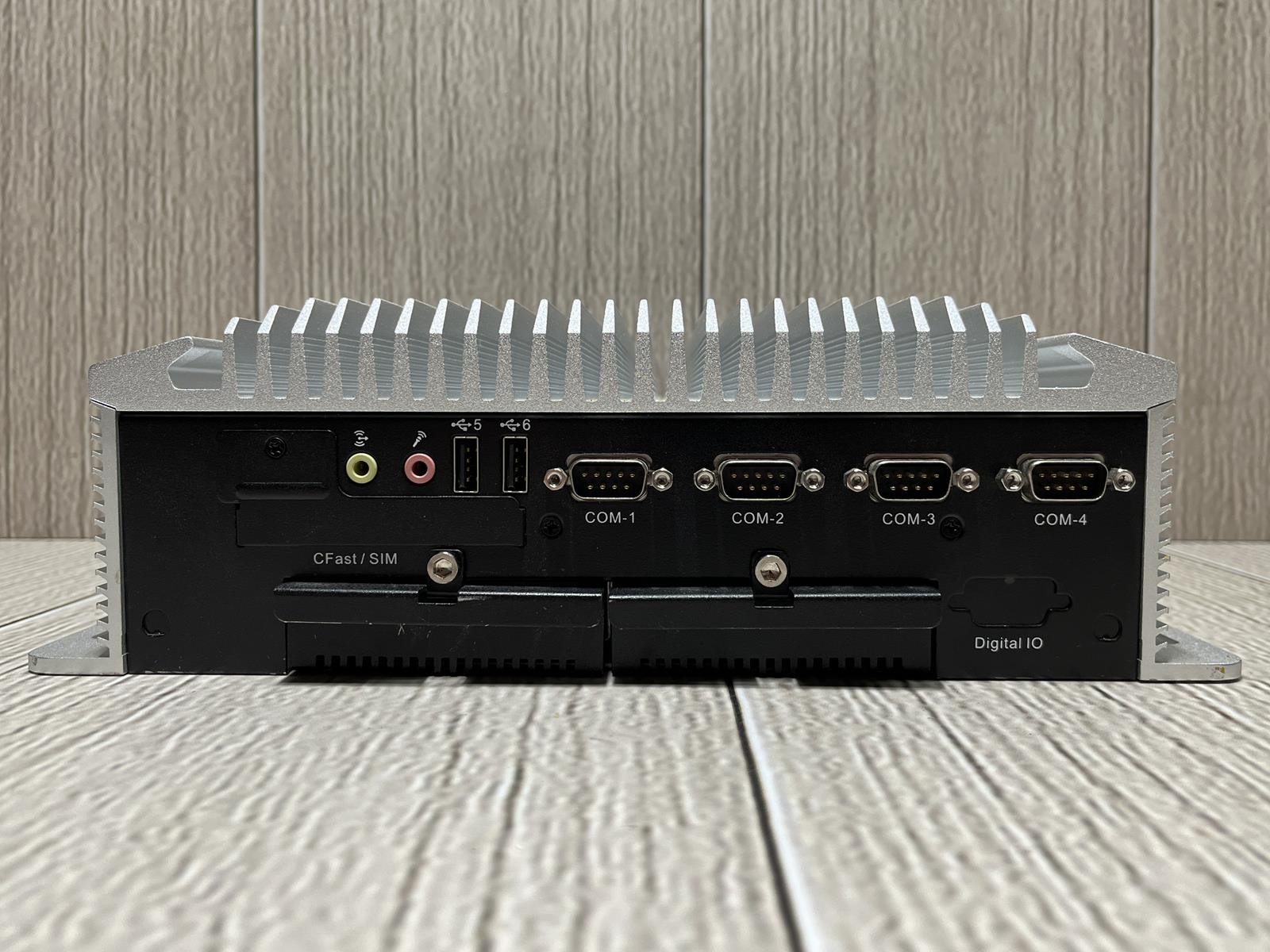 Advantech ARK-3510L i3-3120ME Windows 10 PRO EOL 500GB SATA 2.5 SSD 4GB Ram