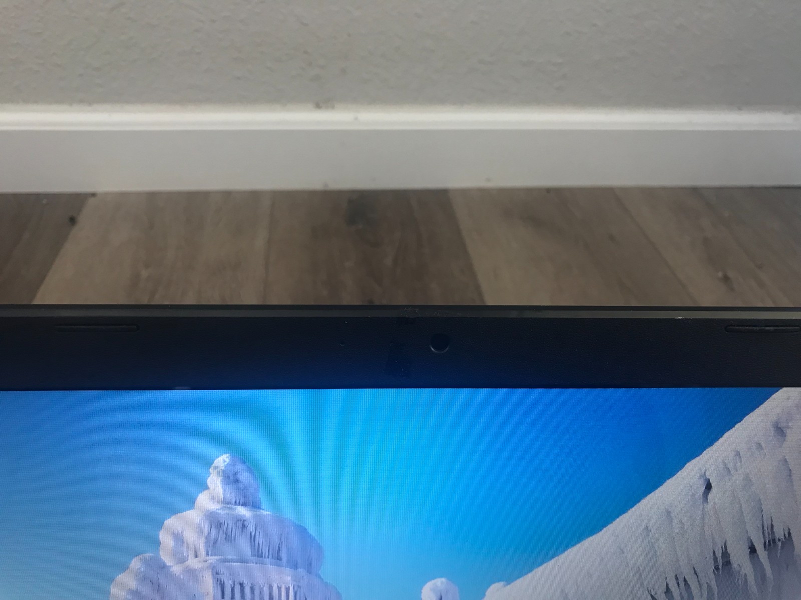 ASUS X551MAV-HCL1201E 15.6″ Intel Celeron N2840 2.16GHz 4GB RAM 500GB HDD Win10