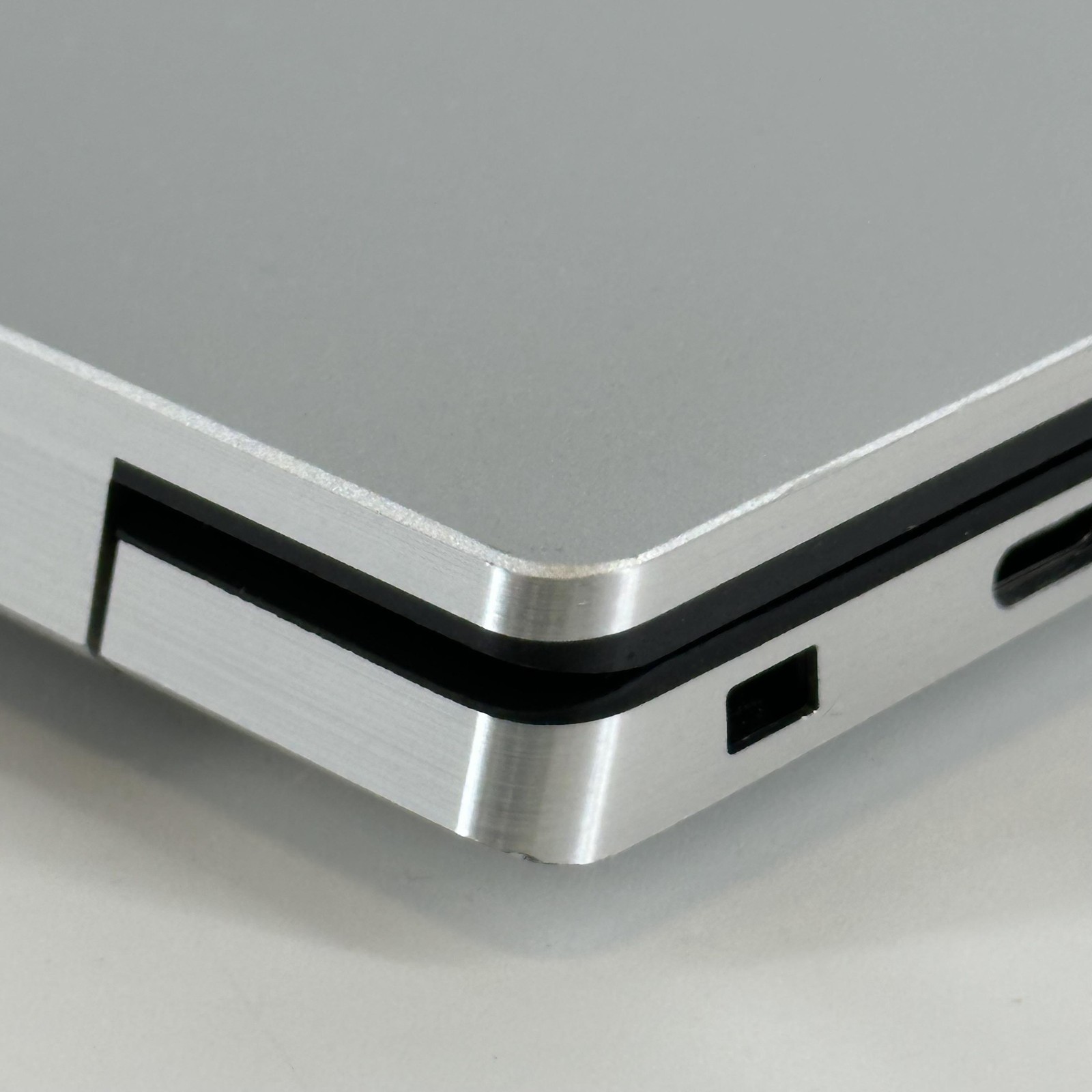 Dell XPS 15 9510 TOUCH i9-11900H 2.50GHz 32GB 1TB SSD RTX 3050 Ti Very Good