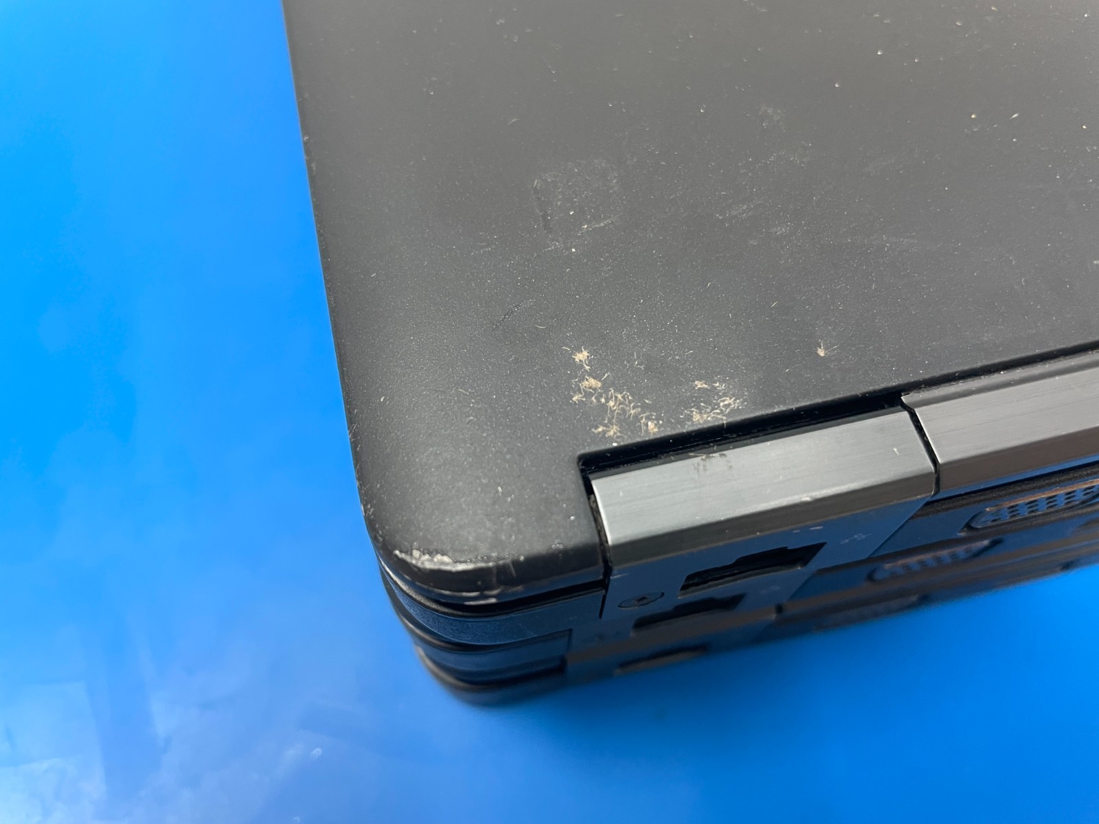 Lot: 4 Dell Latitude E5450 14″ Core i5 5th Gen 8GB RAM 500GB HDD FOR REPAIR