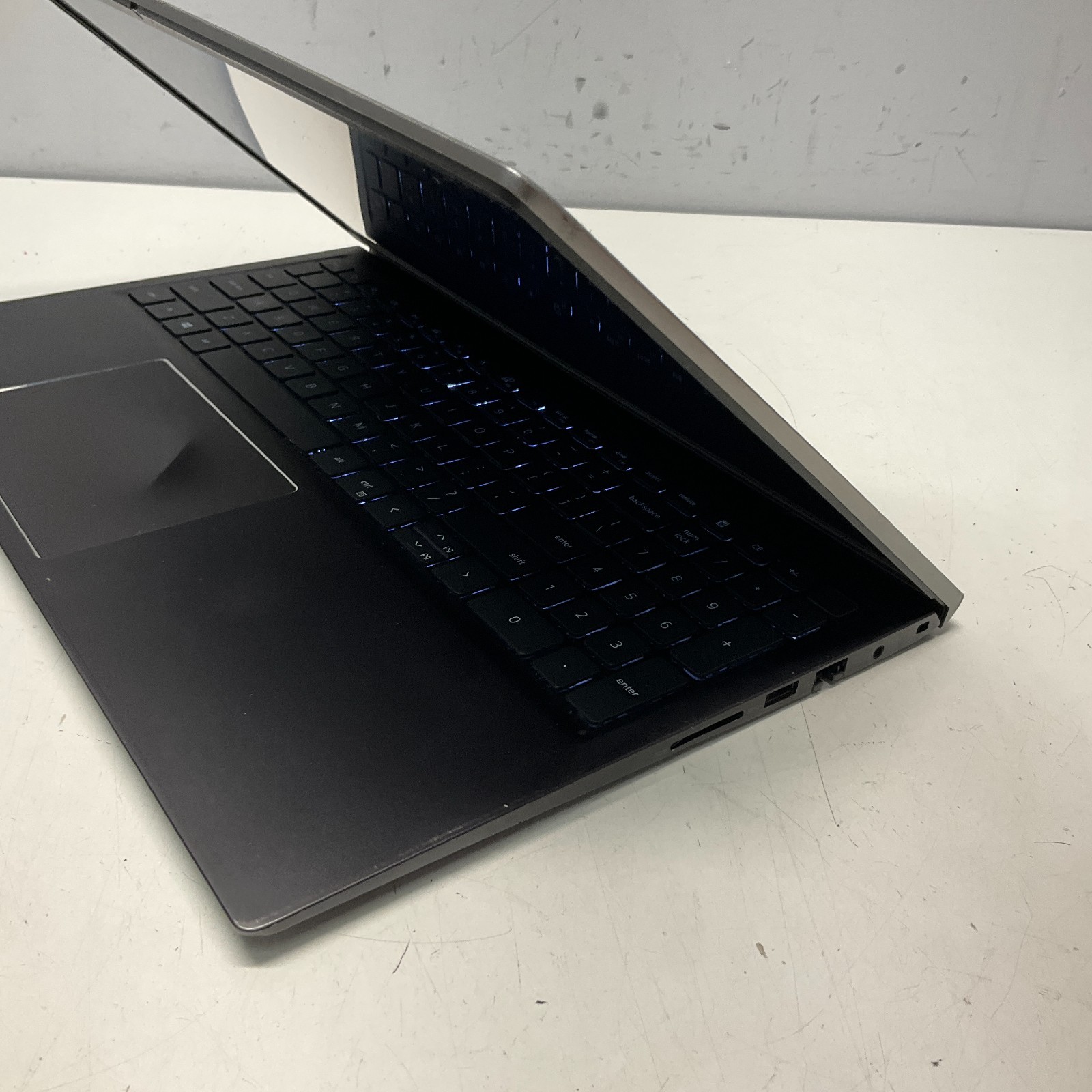 Dell Vostro 15 5510 Intel Core i5-11300H 8GB 256GB SSD Windows 11 Pro Laptop