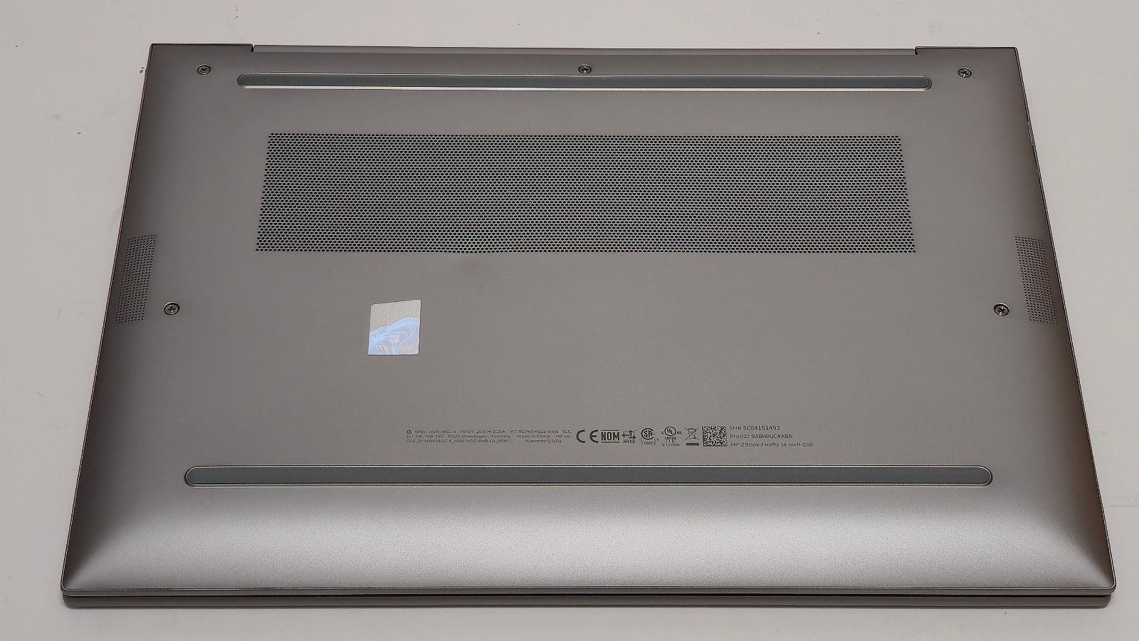 HP ZBook Firefly 14 G10 Workstation i7-1370P 32GB RAM 1 TB SSD 14″ – Warranty