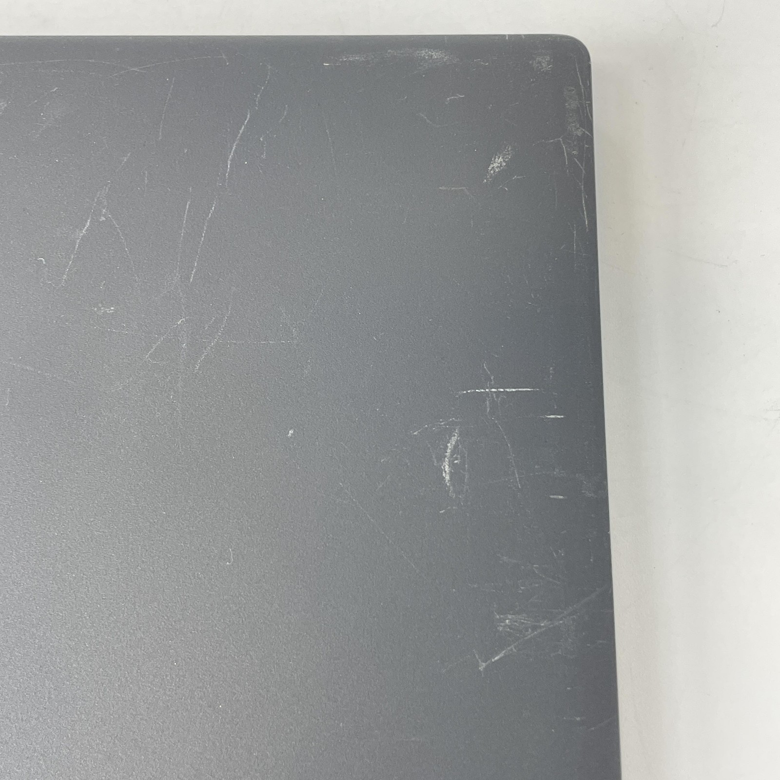 Dell Latitude 3510 15.6 Gray FHD 1.8 GHz i7-10510U 16GB RAM 256GB SSD Good