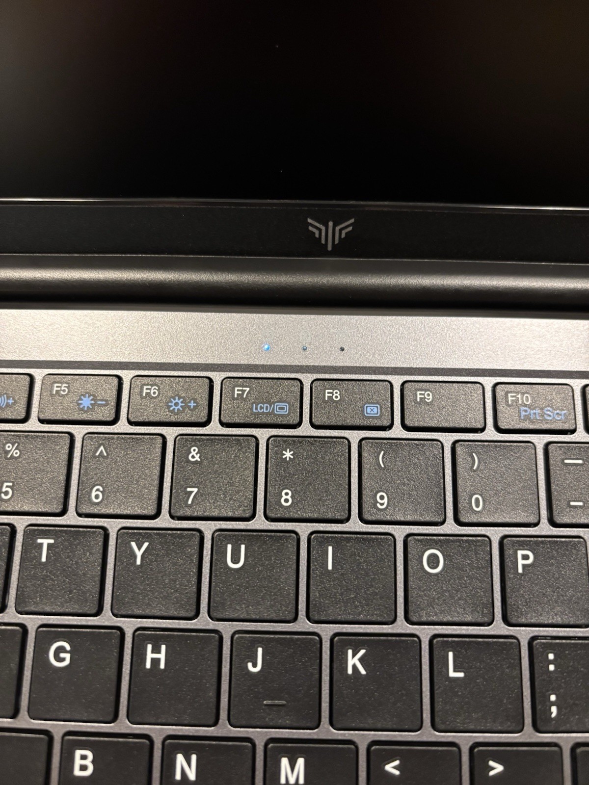 Mallrace Lx15 pro R705700U Laptop Computer READ
