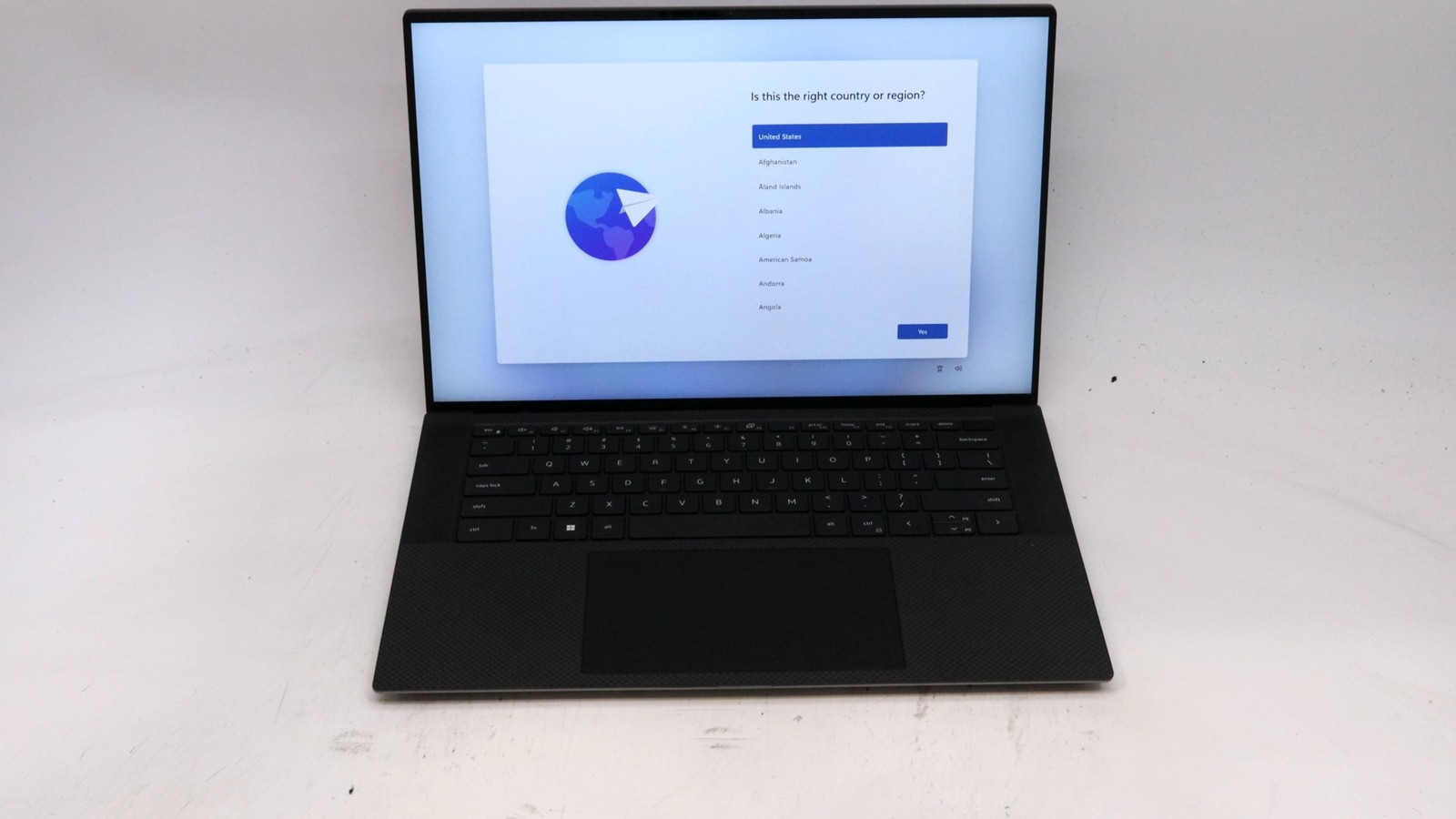 Dell Precision 5570 15″ i5-12600h 16GB 256GB – Good