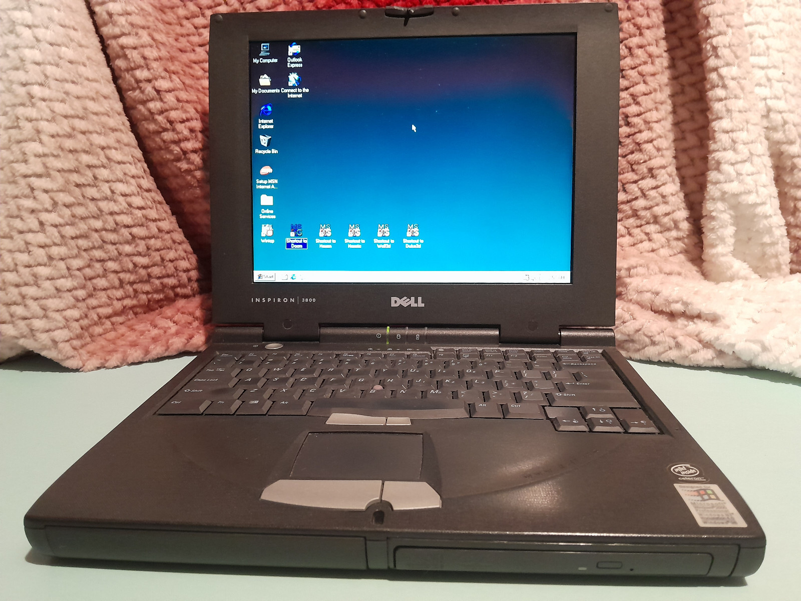 Windows 98 SE TRUE DOS GAMING Laptop Computer PC – PLAY DOS GAMES IN WINDOWS 98!