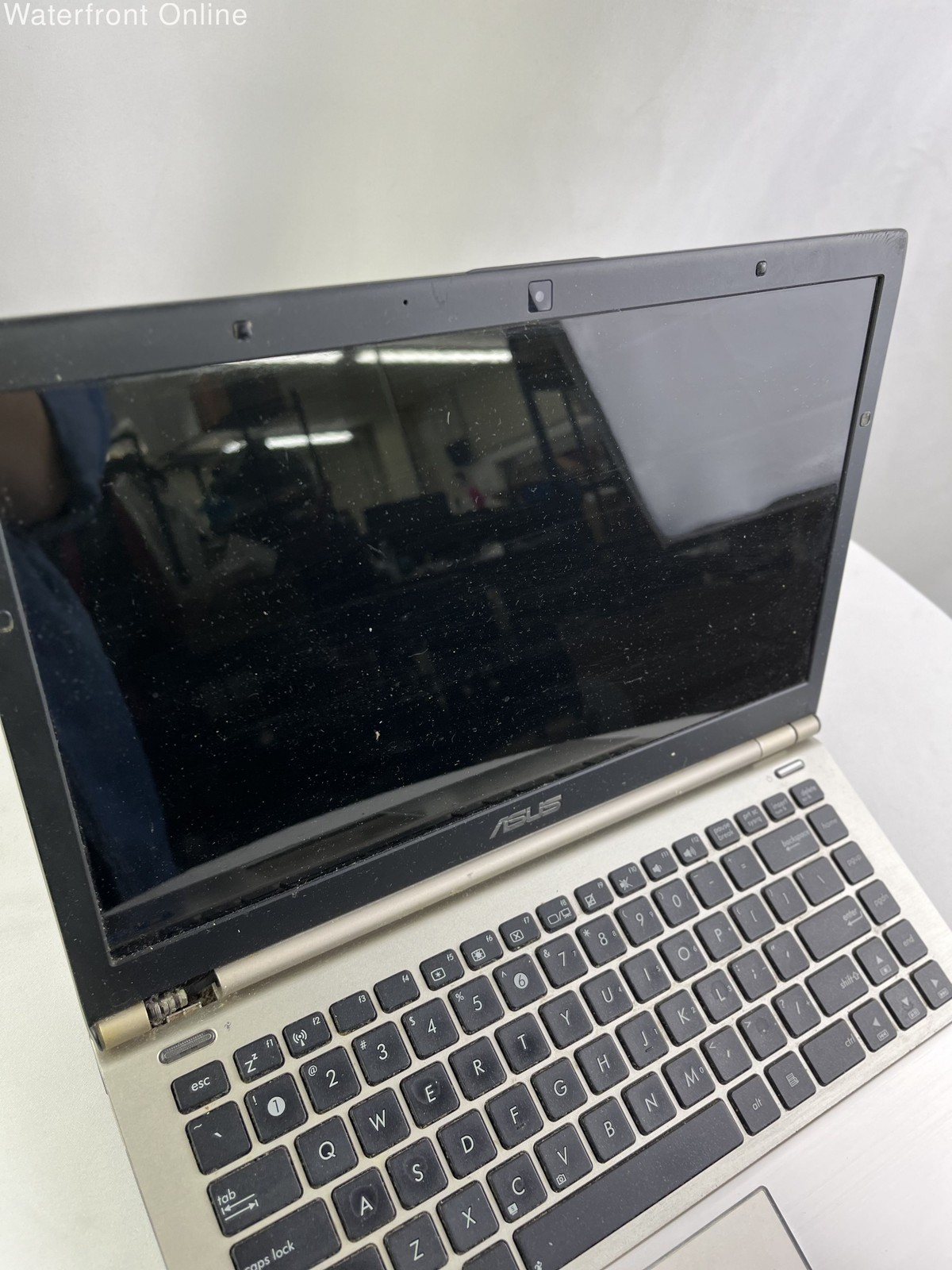 ASUS U46E 14in 8GB DDR3 RAM Laptop Not Tested For Parts or Repair w/ Case