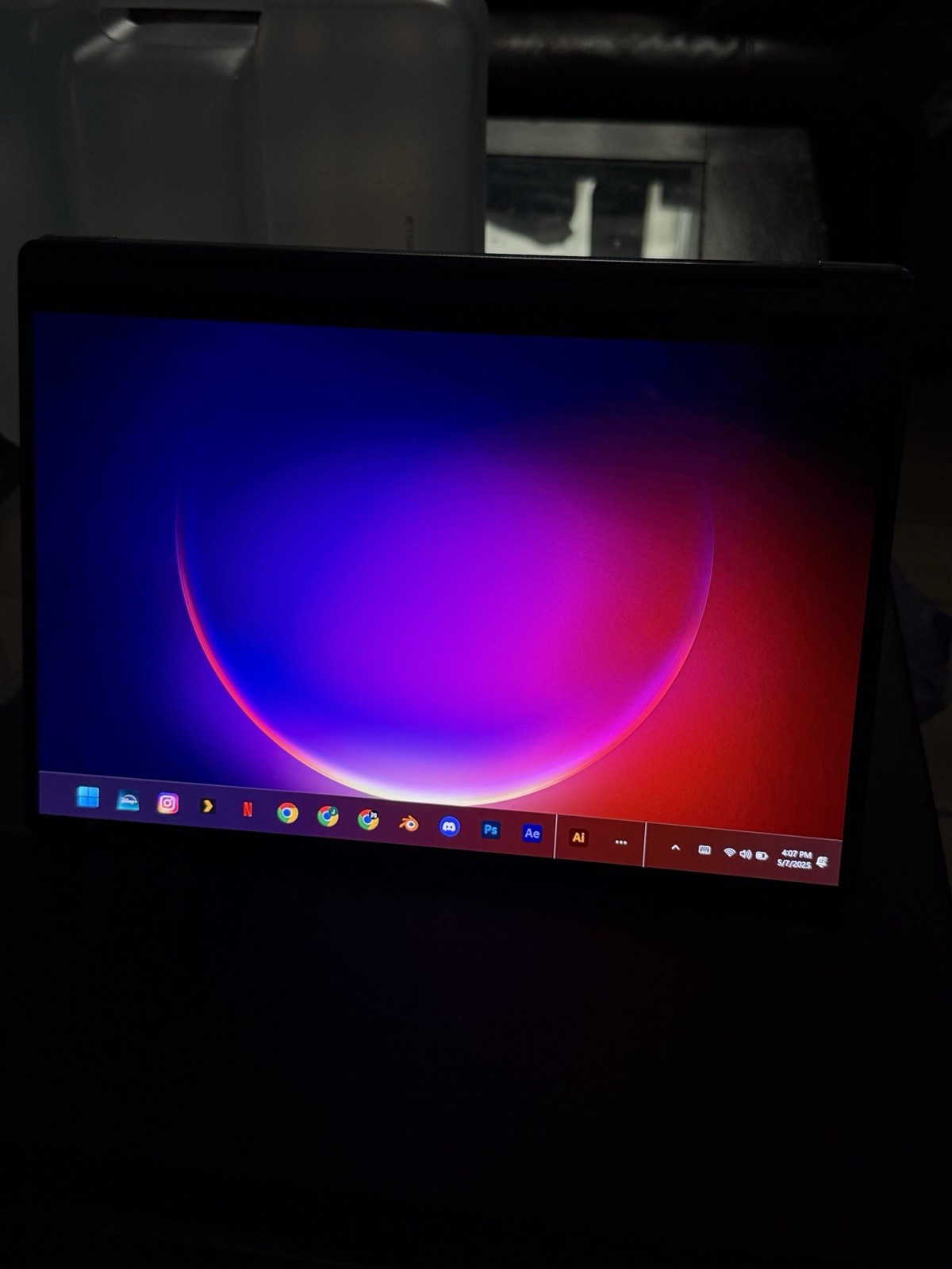 Lenovo Yoga 9i (14IRP8) 2-in-1 Laptop for Sale. 4K OLED Touchscreen 16GB RAM 1TB