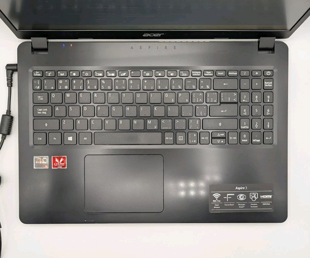 Acer aspire 3 Amd Ryzen 5 3500U With Radeon Vega 8 Graphics12Gb Ram 256Gb SSD