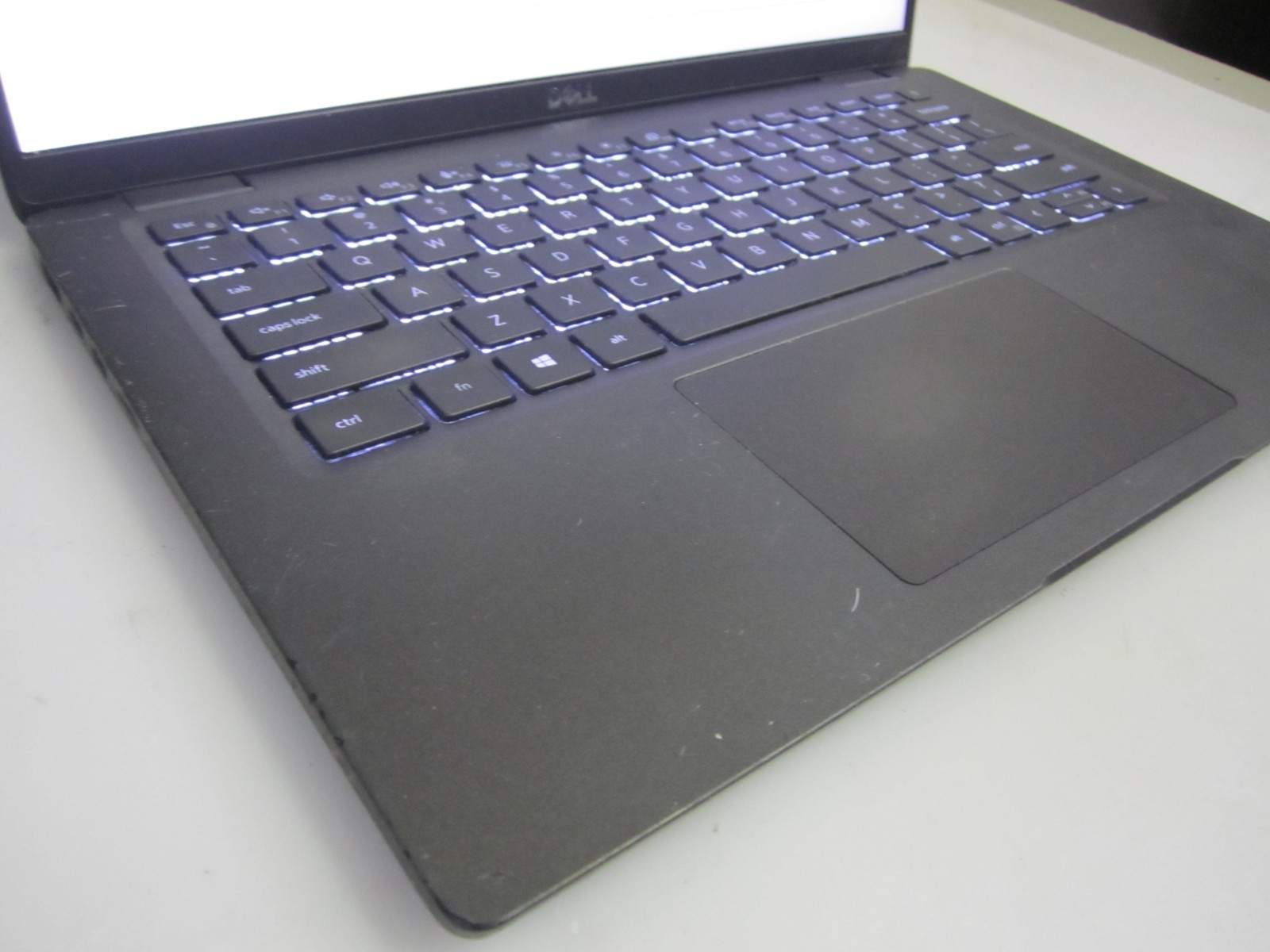 Dell Latitude 7410 14″ i7-10810U 1.10GHz 16GB 512GB M2SSD Laptop +AC [NO OS]
