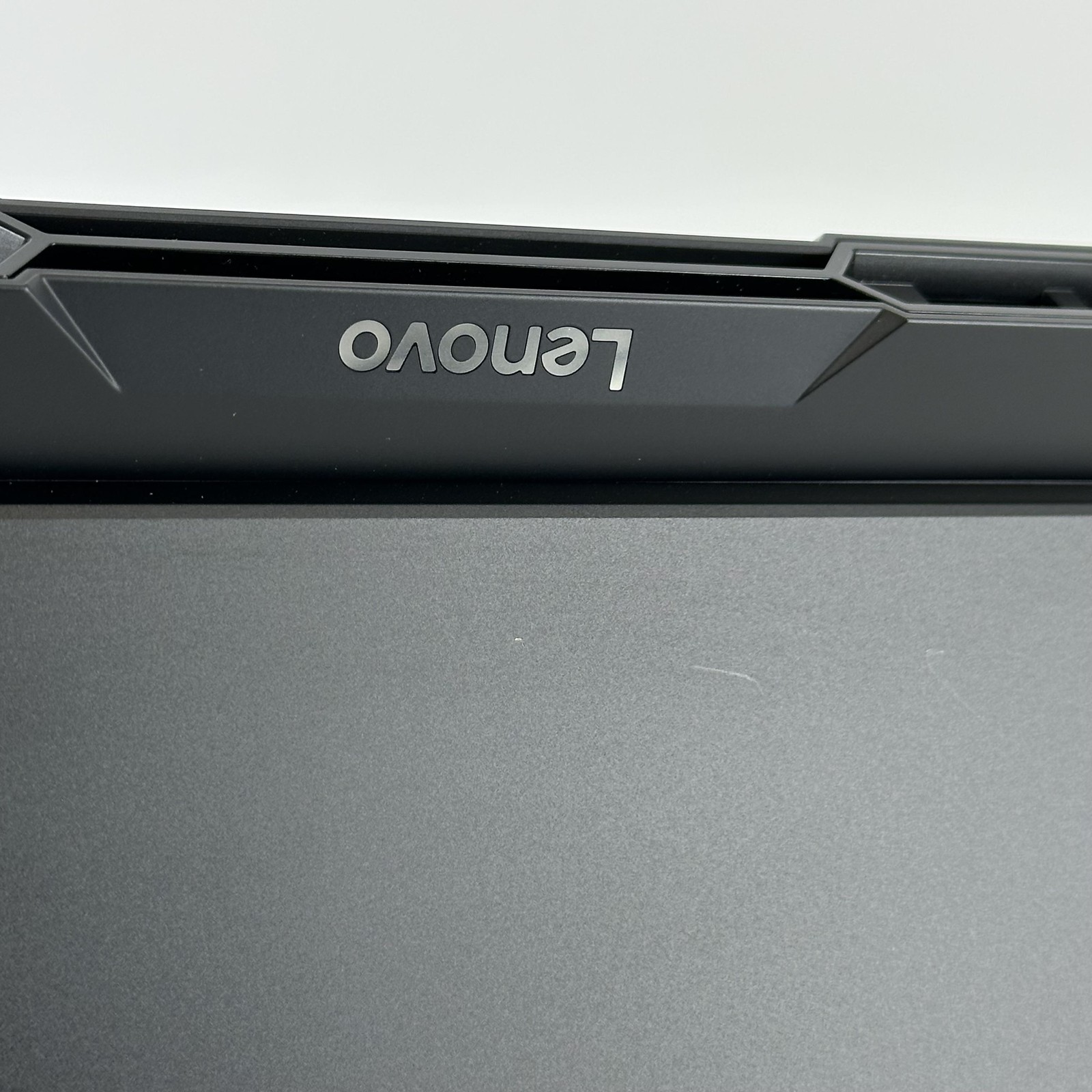 Lenovo Legion Pro 5 Gen 10 16 165Hz QHD+ 3.6GHz Ryzen 7 8745HX 32GB 1TB RTX 5060