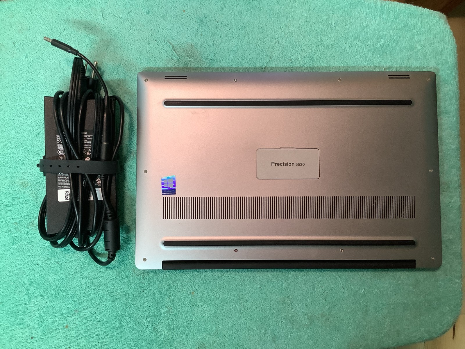 Dell Precision 5520 Nvidia M1200, i7-7820HQ, 16GB – 256GB + 500 Windows 11 Pro