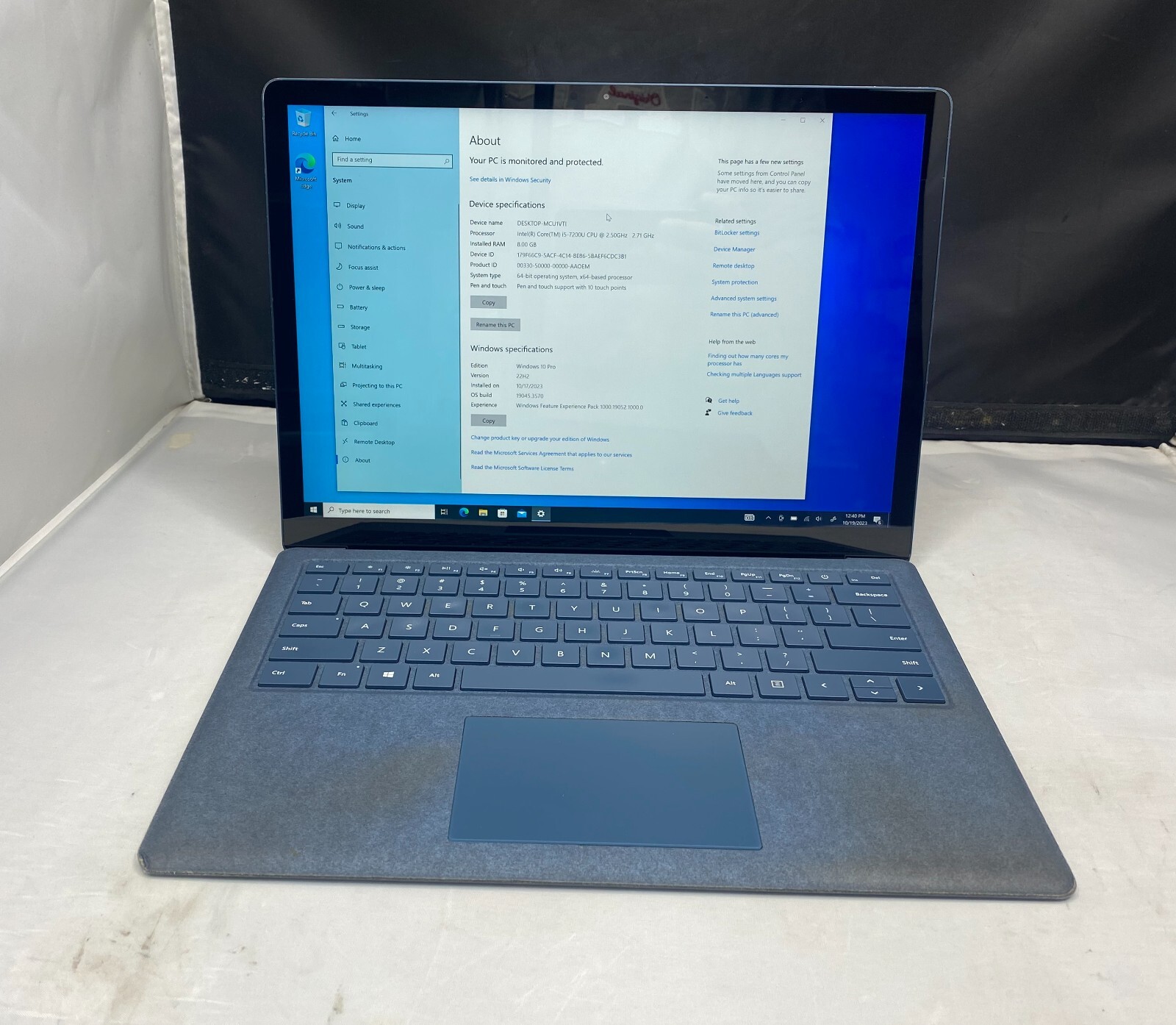 Microsoft Surface Laptop 13.5” – Intel Core i5 – 8GB – 256GB – Cobalt Cracked