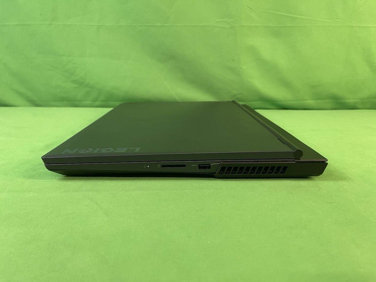 Lenovo Legion 5 17ITH6H i7-11800H | For Parts – No Boot | No RAM, No HDD
