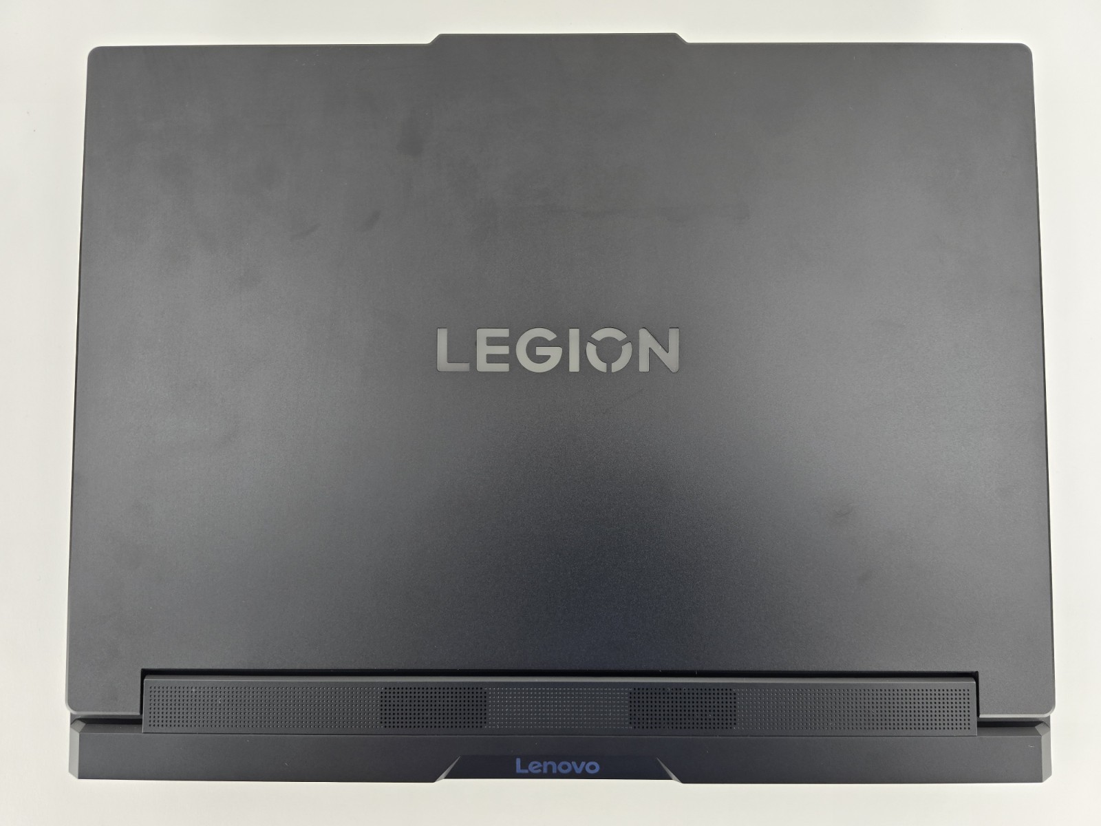 Lenovo Legion Pro 7i 16IAX10H 16″ 2.5K OLED Ultra 9 275HX 32GB 1TB RTX 5080 Good