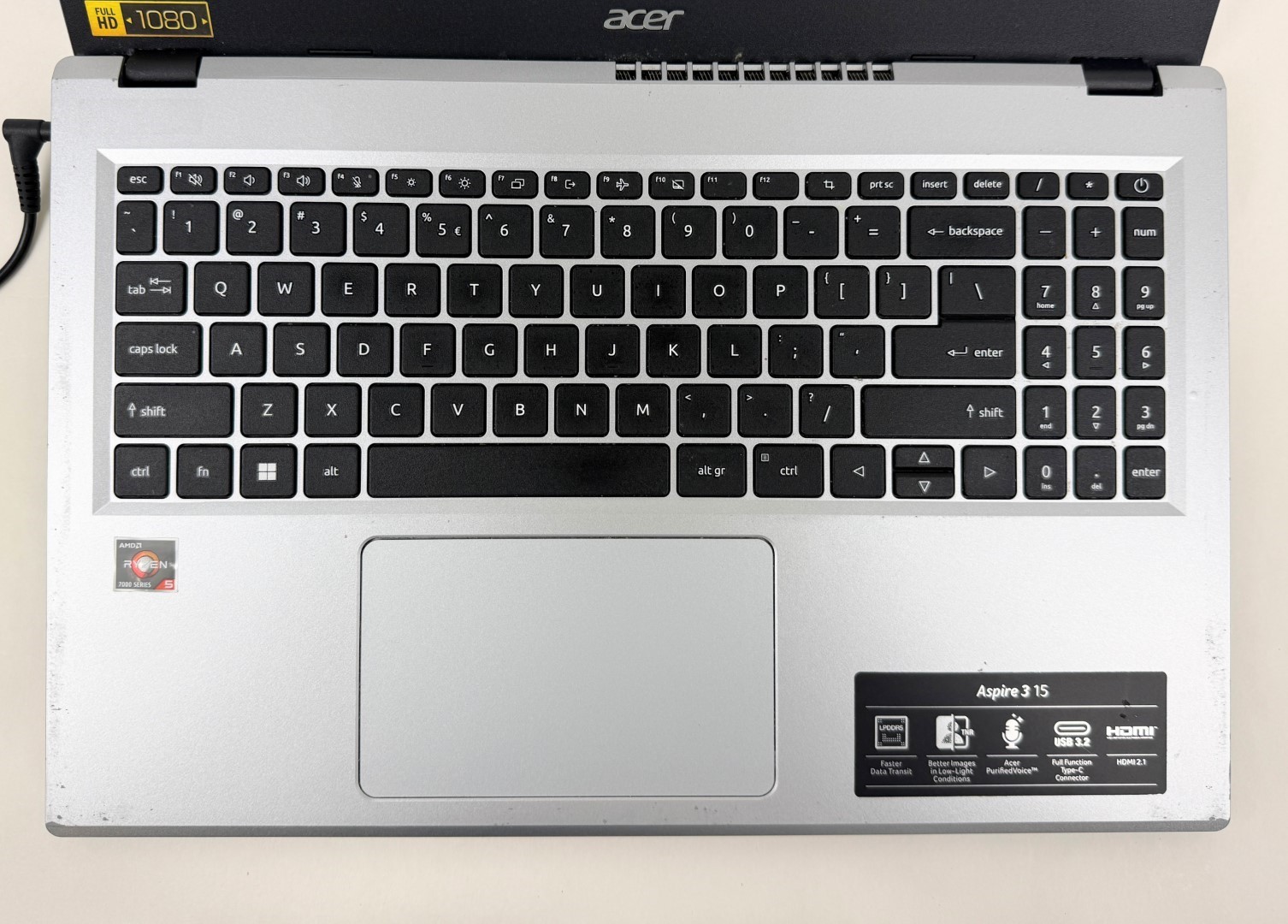 Acer Aspire 3 A315-24PT 15.6″ FHD Touch Ryzen 5 7520U 16GB 128GB SSD W11H – Read