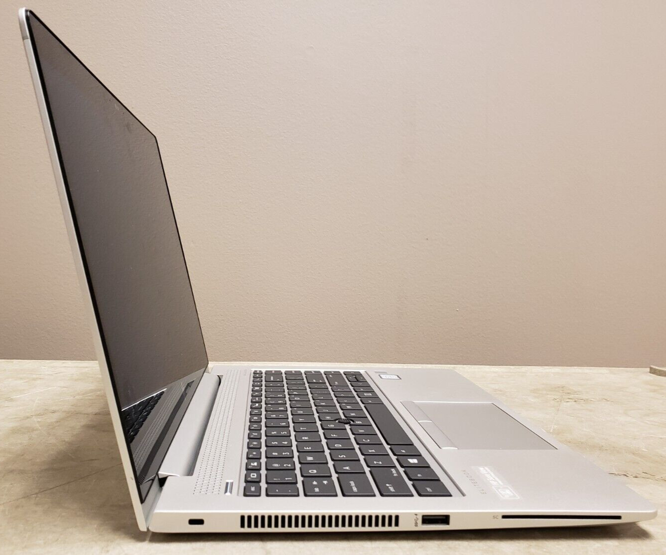 HP EliteBook 840 G5 laptop Touchscreen w/power adapter