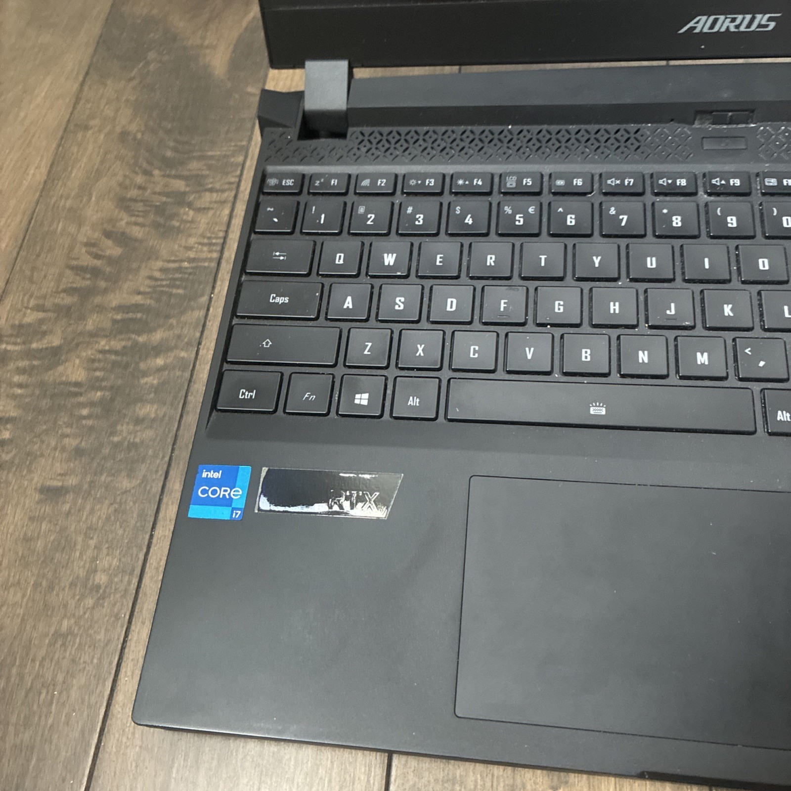 AS IS – NO RAM NO SSD – Gigabyte AORUS 15P XD RTX 3070 8GB i7-11800H Gaming