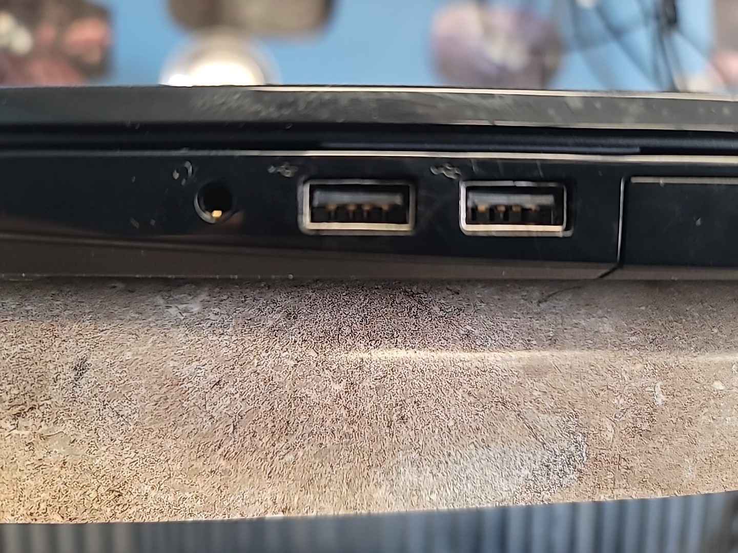 Dell Inspiron 15 3558, Core i3-5015U, 6gb RAM, 15.6″, No HDD, Working, As Is