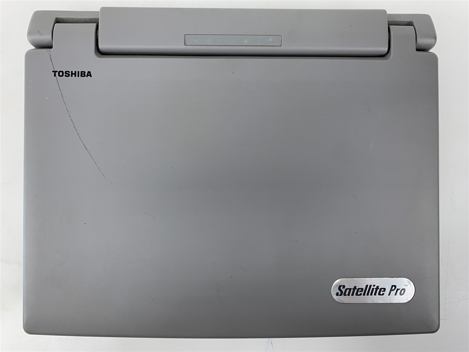 Vintage Toshiba Satellite Pro 430CDT Intel Pentium 120MHz 50MB RAM For Parts
