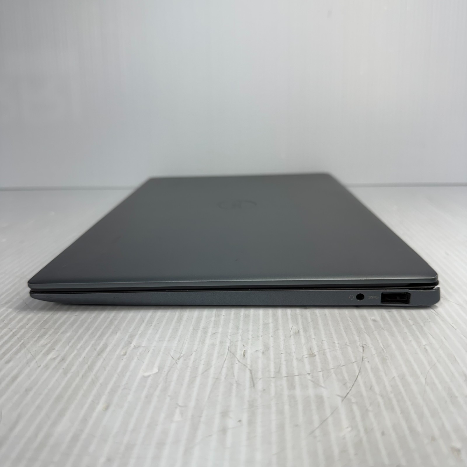Dell Vostro 5391 i5-10210U 13.3″ Windows 11 Pro Laptop 128GB SSD 8GB *WEAR*