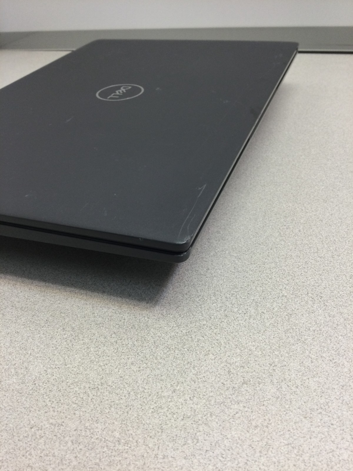 Dell Latitude 3510 15.6″intel core i5-10210U 1.60GHz 8GB RAM 128GB SSD W11P