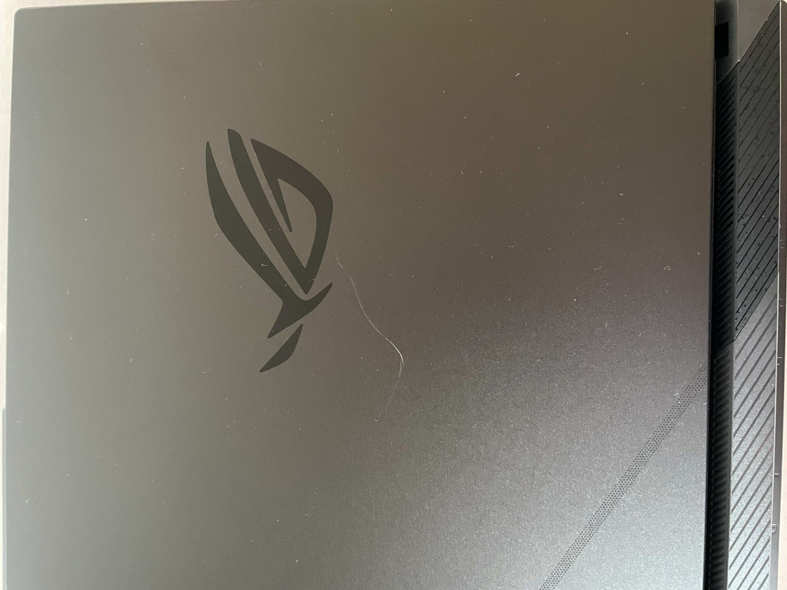 ASUS ROG Strix G18 Gaming 18″ 2.5k Ryzen 9-9955HX 16GB 1TB SSD RTX 5070 RGB KB