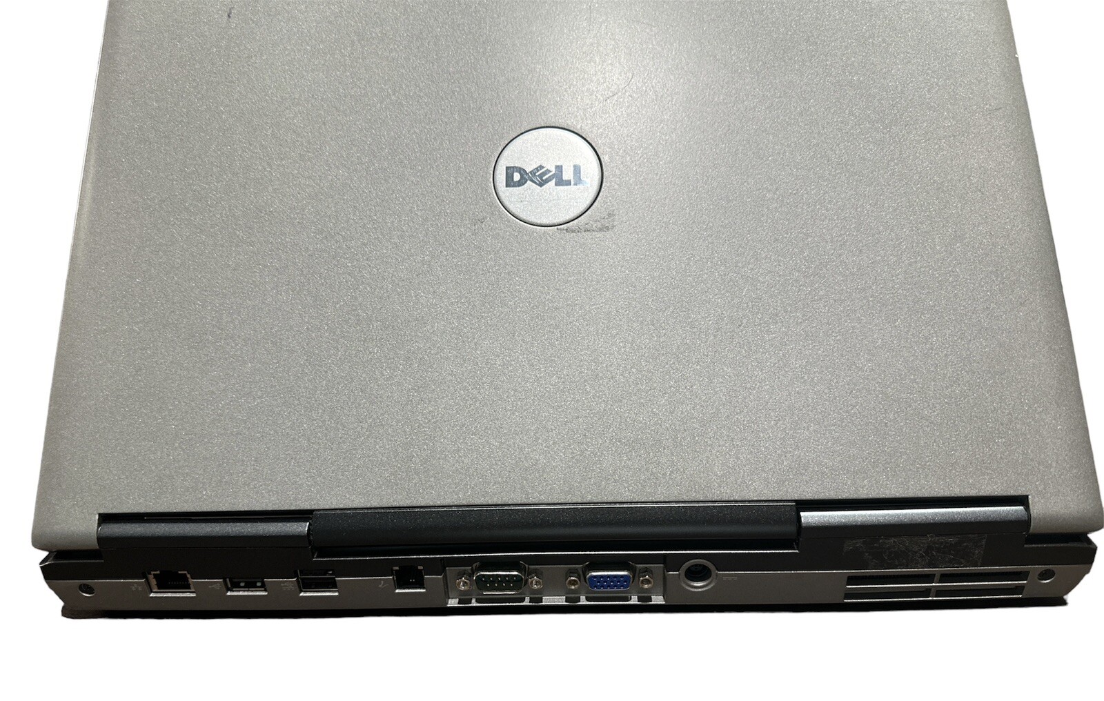 DELL LATITUDE D820 PP04X -15.4″ Intel Core2 T5600 1.83GHz 4GB -Windows 10 Pro