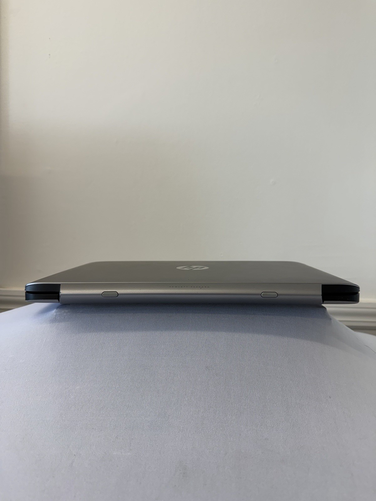HP Split 13×2 Laptop – Intel i3-322qy – RAM 4GB – Read Des