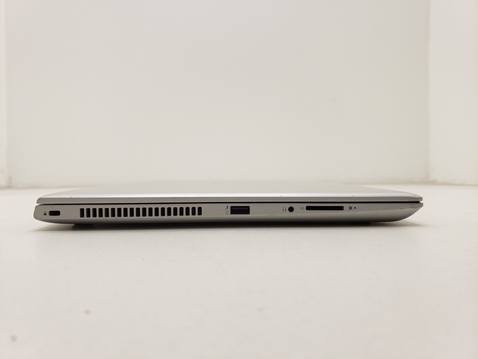 HP ProBook 450 G5 i7-8550U 16GB 256GB SSD NVIDIA GeForce 930MX Win 11 Laptop PC.