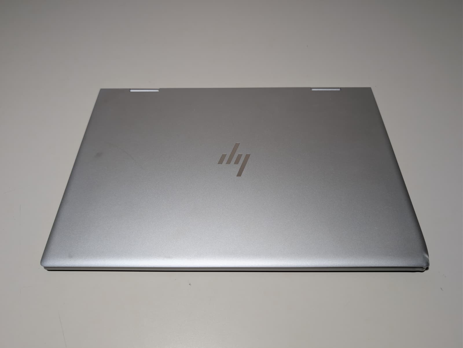 15″ Read! HP Envy x360 15M-DR0 | i7 8th Gen 8GB RAM NO SSD | No Charger | AS-IS